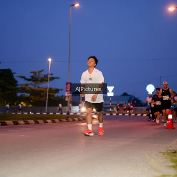 Runner Photo 3440583