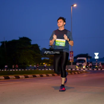 Runner Photo 3440591