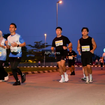 Runner Photo 3440616
