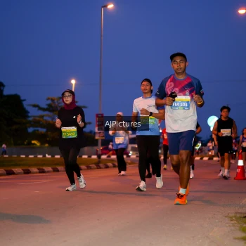 Runner Photo 3440621