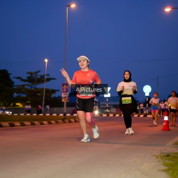Runner Photo 3440645
