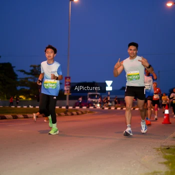 Runner Photo 3440657