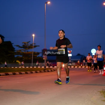 Runner Photo 3440667