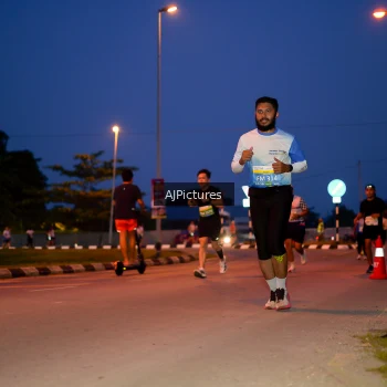 Runner Photo 3440671