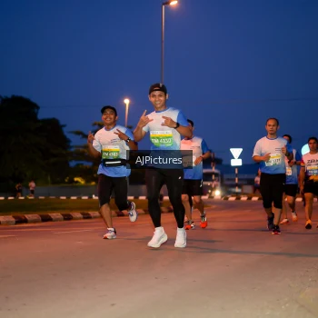 Runner Photo 3440700