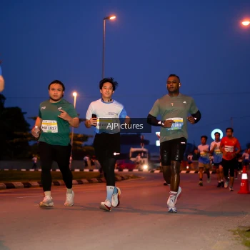 Runner Photo 3440718