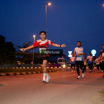 Runner Photo 3440746