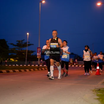 Runner Photo 3440755