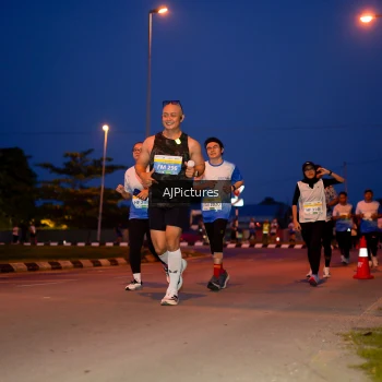 Runner Photo 3440757