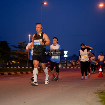 Runner Photo 3440760