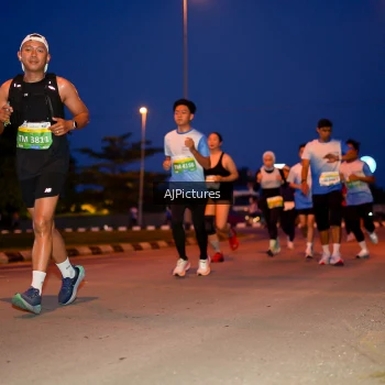 Runner Photo 3440779