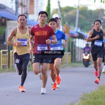Runner Photo 3453298