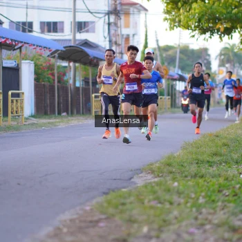 Runner Photo 3453301