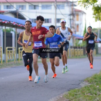 Runner Photo 3453311
