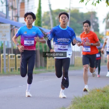 Runner Photo 3453324
