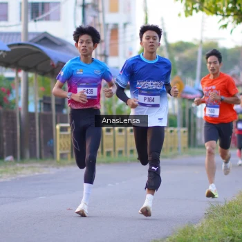 Runner Photo 3453334
