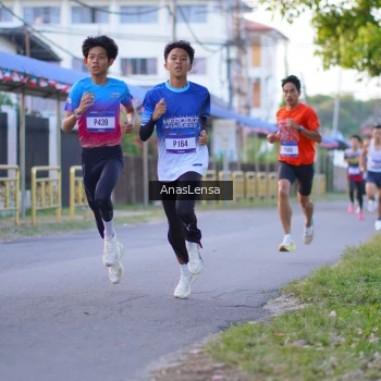 Runner Photo 3453352