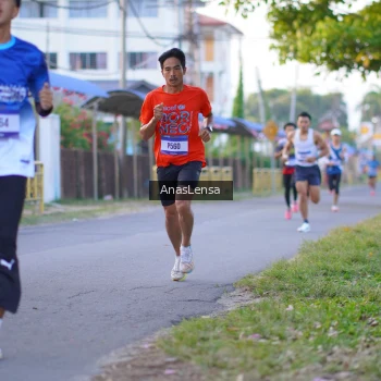 Runner Photo 3453353