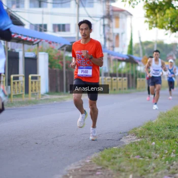 Runner Photo 3453358