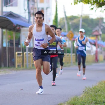 Runner Photo 3453368