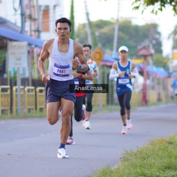 Runner Photo 3453369