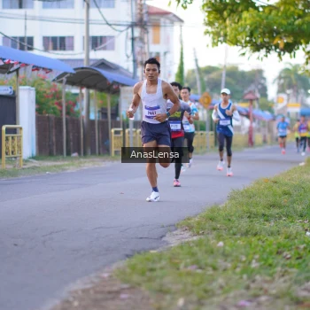 Runner Photo 3453370