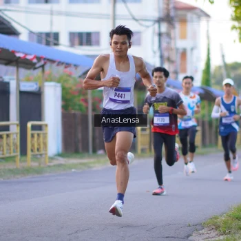 Runner Photo 3453382