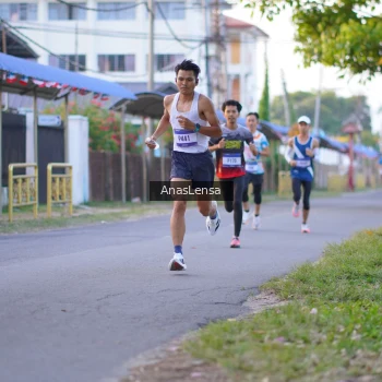 Runner Photo 3453383