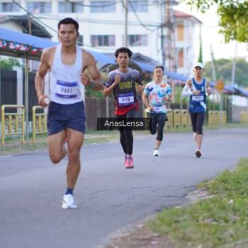 Runner Photo 3453385