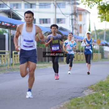 Runner Photo 3453387