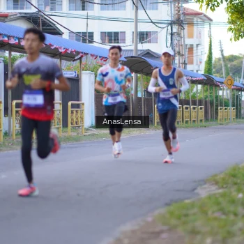 Runner Photo 3453401