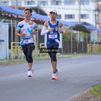 Runner Photo 3453414