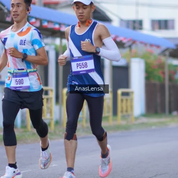 Runner Photo 3453415