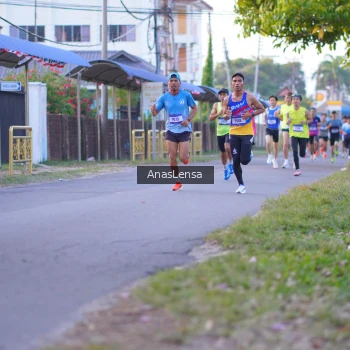 Runner Photo 3453428