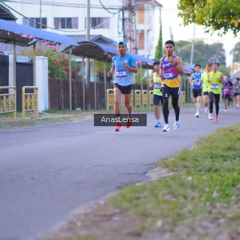 Runner Photo 3453430