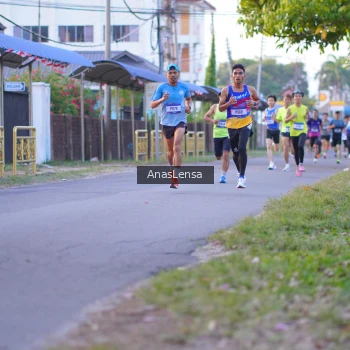 Runner Photo 3453431