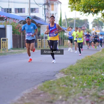 Runner Photo 3453436