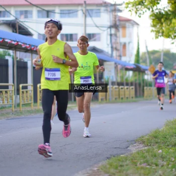 Runner Photo 3453464