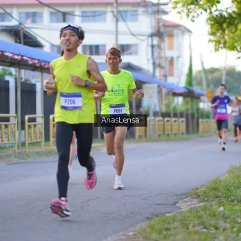 Runner Photo 3453466