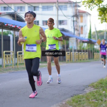 Runner Photo 3453475