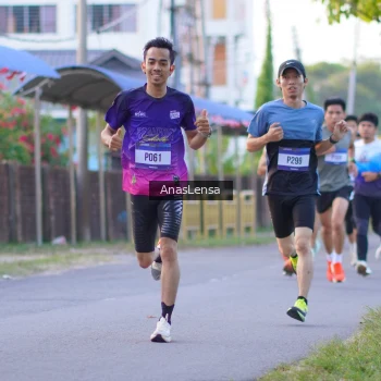 Runner Photo 3453490