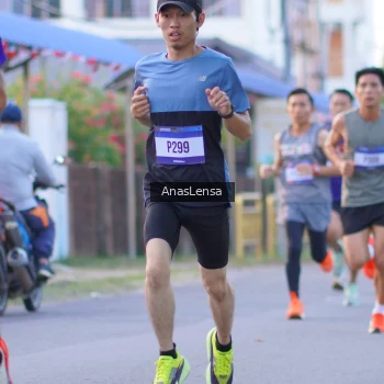 Runner Photo 3453501