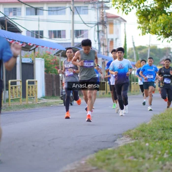 Runner Photo 3453504