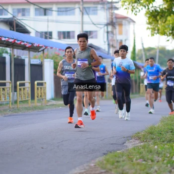 Runner Photo 3453508