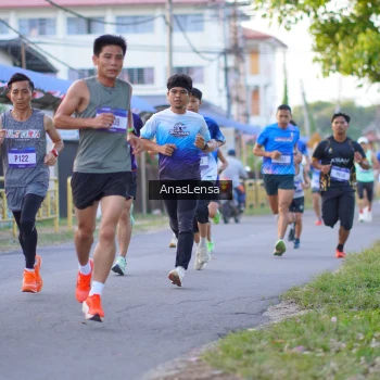 Runner Photo 3453514