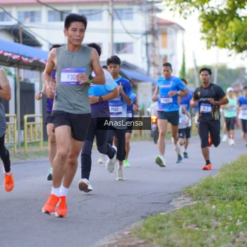 Runner Photo 3453517