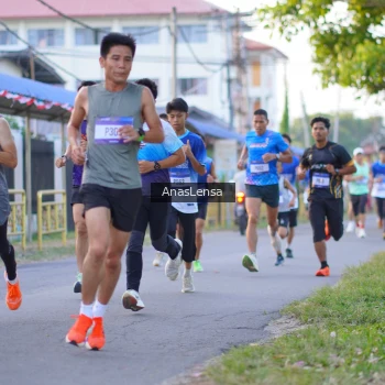 Runner Photo 3453518