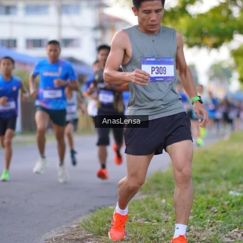 Runner Photo 3453522