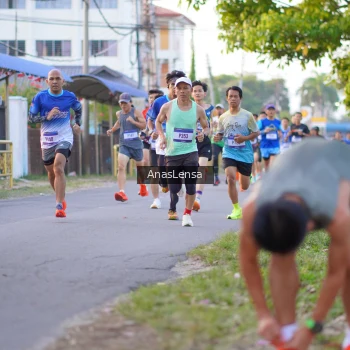 Runner Photo 3453530