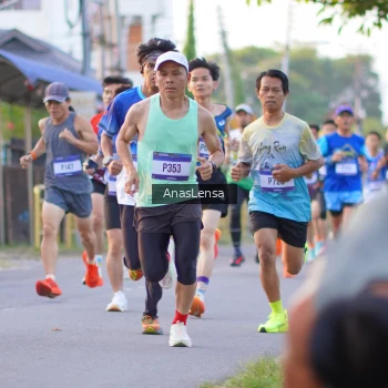 Runner Photo 3453535